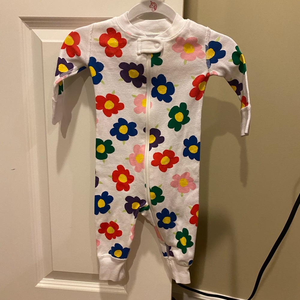 Hanna Andersson Colorful Floral Zipper Pajamas